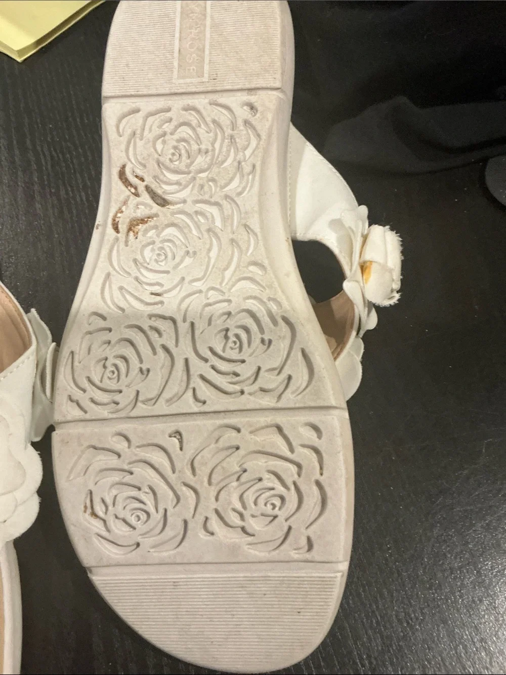 White rose flip flops